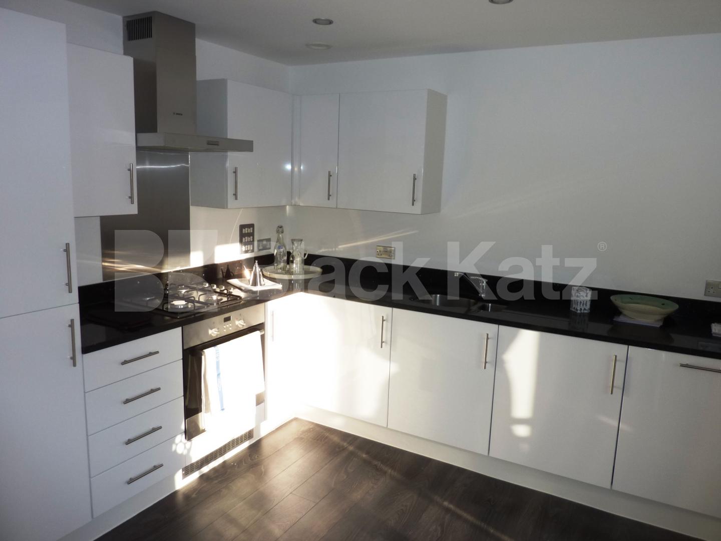 			NEW LUXURY INSTRUCTION!, 2 Bedroom, 1 bath, 1 reception Flat			 Chris Pullen Way, CALEDONIAN ROAD